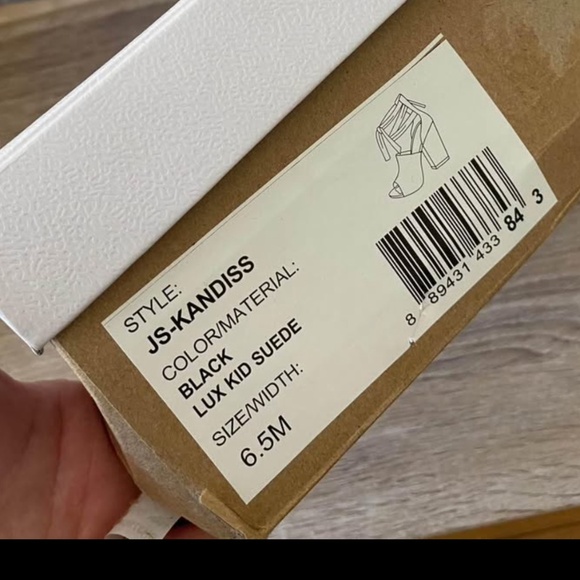 NEW Jessica Simpson heels - Picture 2 of 5
